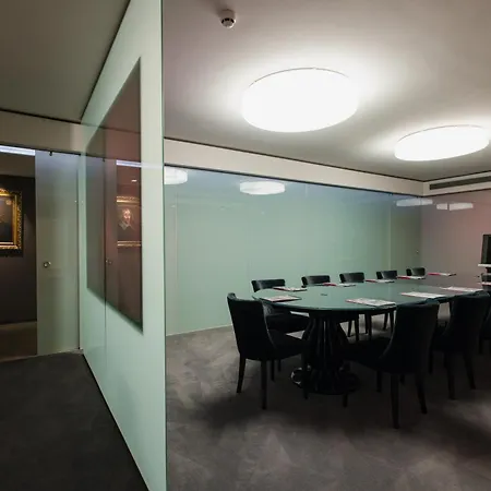 Graffit Gallery Design Hotel-2